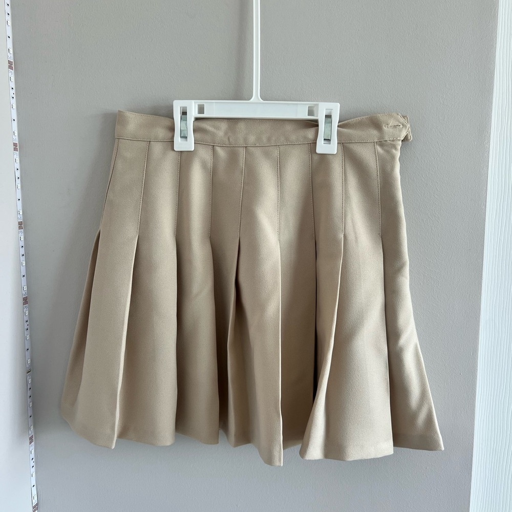 Signature8 Beige Pleated Mini Skirt